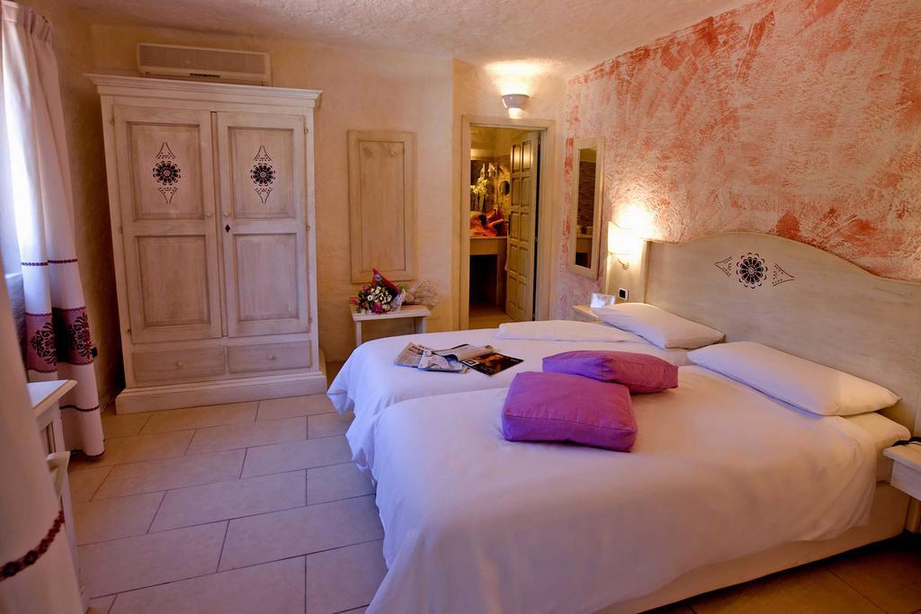 Hotel Don Diego Porto San Paolo  Exterior photo