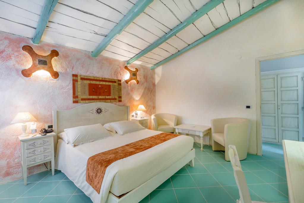 Hotel Don Diego Porto San Paolo  Exterior photo