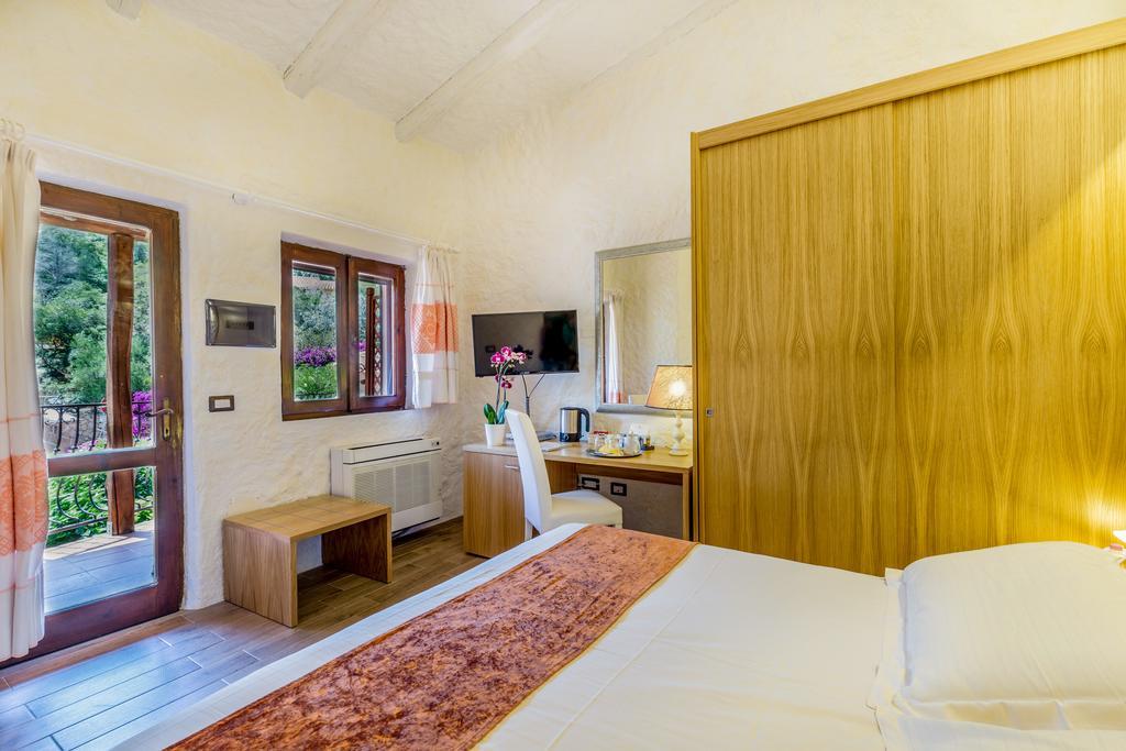 Hotel Don Diego Porto San Paolo  Exterior photo