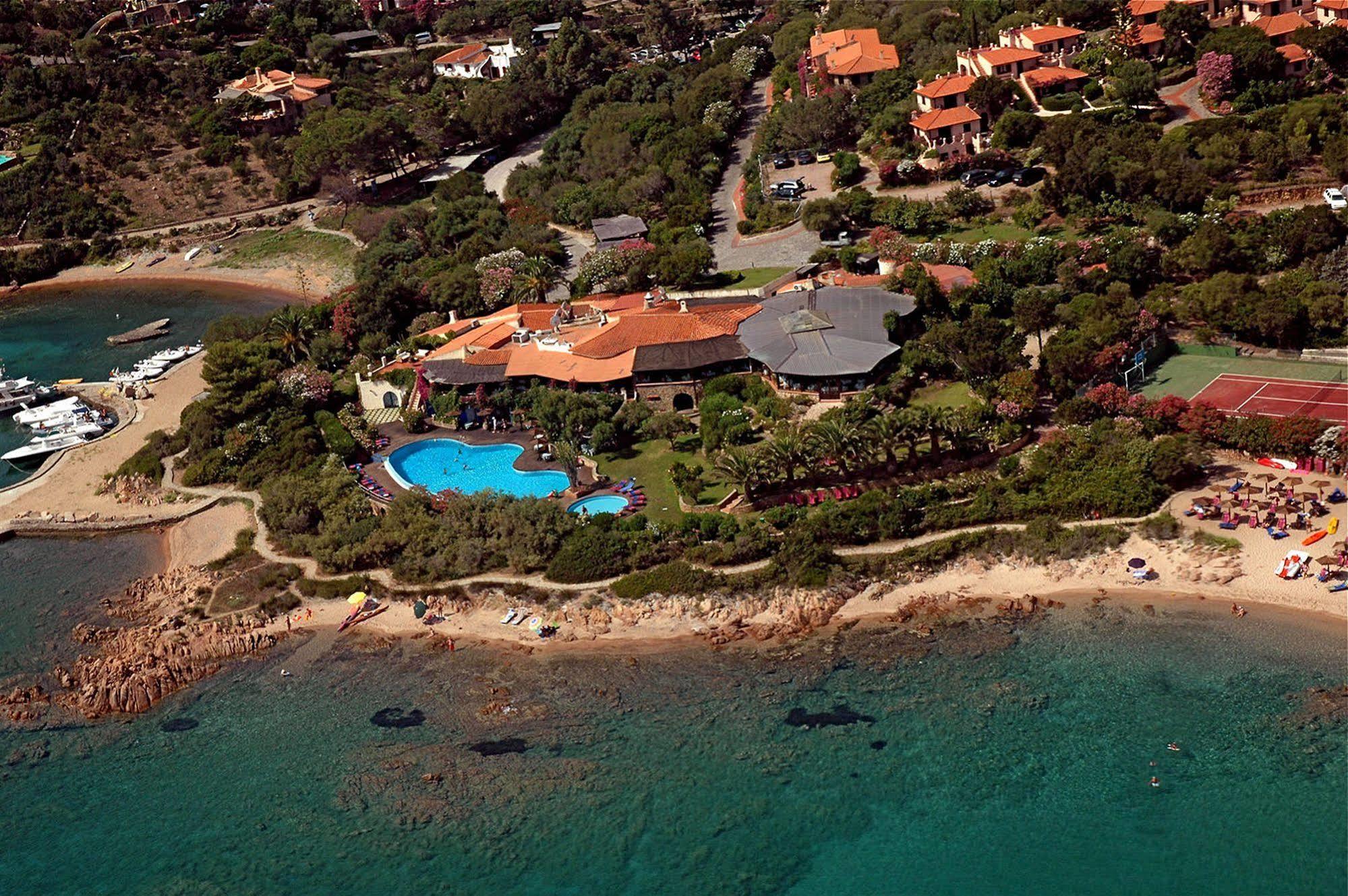 Hotel Don Diego Porto San Paolo  Exterior photo